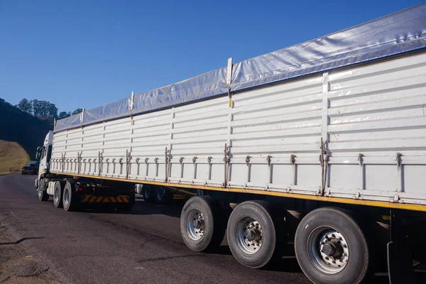 Truck Transporting Food Whi — Stock Photo, Image