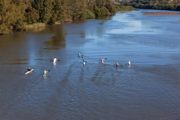 Athletes Paddlers Canoeing Practice Glassy River Waters Overhead Photo Bridge — Stock Photo, Image