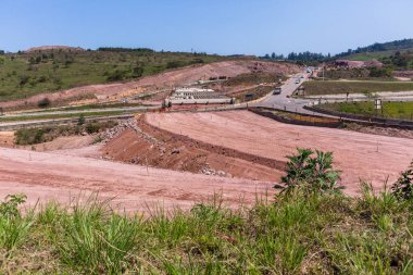 Yeni karayolu otoyol Inter bölüm köprü genişletme Sanayi makineleri toprak işleri inşaat mevcut yolu için Inter bölüm.