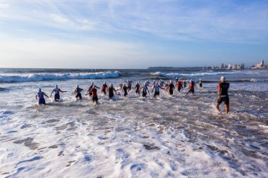 Triatlon Champs okyanus Yüzme Başlat