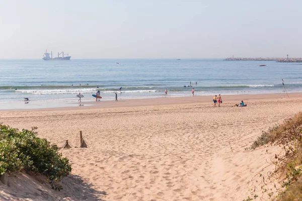 德班海滩海洋假日港船 — 图库照片