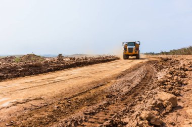 Kamyon Hafriyat Endüstriyel Mülkiyet Geliştirme 