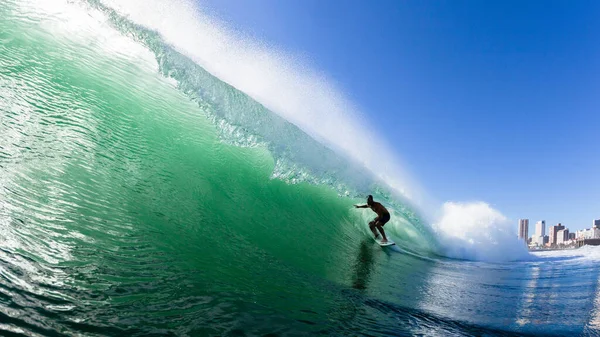 Surfař Surfař Silueta Léto Ráno Trubice Jízda Oceánu Vlny Plavání — Stock fotografie