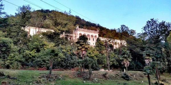 Edificio Abandonado Del Sanatorio Gagripsh Abjasia Gagra — Foto de Stock