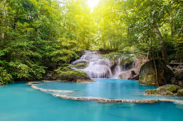 Cascata Forestale Profonda Alla Cascata Erawan Bellissima Cascata Con Raggi — Foto Stock