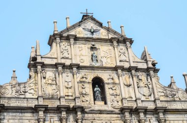MACAU-9 Şubat 2015: Turistler 7 Şubat 2015 tarihinde Çin 'in Macau kentinde Macao Tarihi Merkezi' ni ziyaret ettiler. Macao Tarih Merkezi 2005 yılında UNESCO Dünya Mirasları Listesine yazılmıştır..