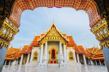 Tayland 'da görülmeyen Wat Benchamabophit Dusitvanaram Bangkok, Tayland' da bir Budist tapınağıdır.