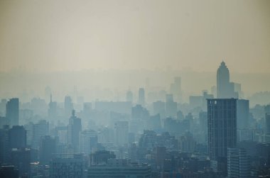 Gökdelenler, yüksek iş yerleri ve apartmanlar yüksek yoğunluktadır, Tayvan 'da çok güzel bir şehirdir..