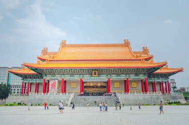 Taipei, Tayvan - 13 Mayıs 2019: Tayvan 'daki Tayvan Ulusal Demokrasi Meydanı' nda Tayvan Ulusal Tiyatrosu