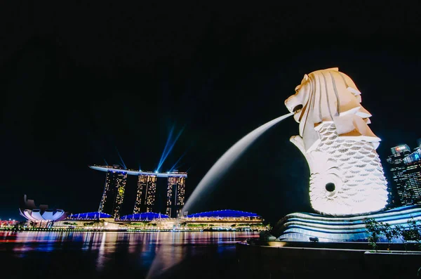 Marina Bay Singapore Nov 2018 Merlion Szökőkút Előtt Marina Bay — Stock Fotó