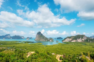 Güzel Samet Nangshe, Andaman Denizi ile birlikte Phang Nga Körfezi 'nde, Phuket, Tayland yakınlarında, seyahat ve tatilde.