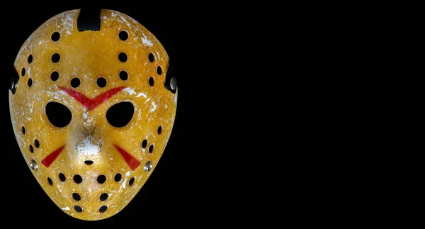 13. Cuma filmindeki Jason Voorhees 'in siyah arka planda taktığı kanlı hokey maskesi. Cadılar Bayramı 'nda harika görünüyor..