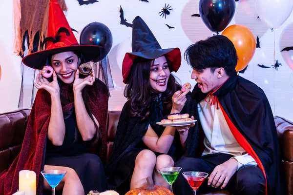 Asian Happy Friends Sitting Sofa Costumes Makeup Celebration Halloween Enjoy — Stock Photo, Image