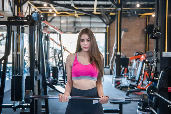 Schön Asiatisch Frau Training Die Fitnessstudio Thailand — Stockfoto