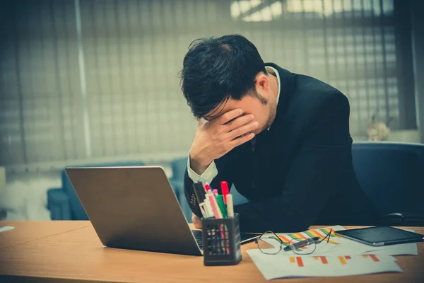 Empresário Asiático Estressado Trabalho Furioso Trabalho Duro Boss Queixar Sobre — Fotografia de Stock