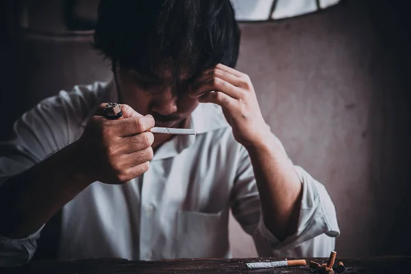 Asiático Stress Homem Fumar Sem Tabaco Conceito Dia — Fotografia de Stock