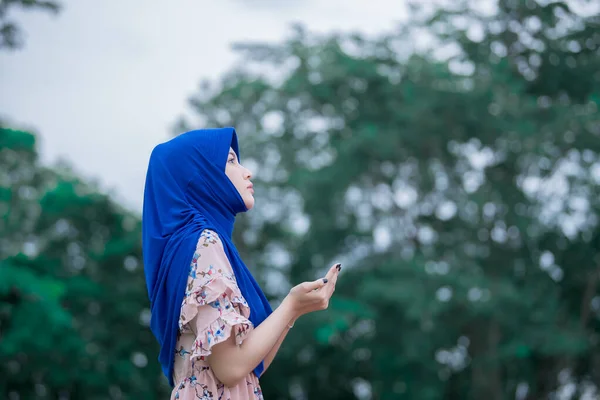 Portrait Beautiful Asian Girl Young Muslim Woman Prayer — ストック写真