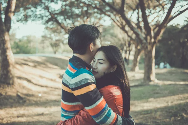 Picture Couple Asian Valentines Day Vintage Style — Stock Photo, Image