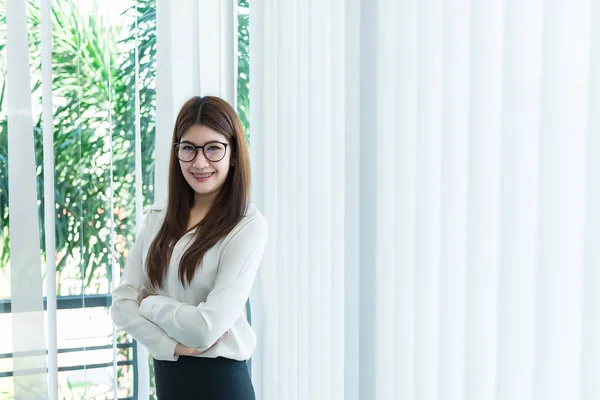 Портрет Азіатської Ділової Жінки Офісі Робота Робочому Місці Таїланд — стокове фото