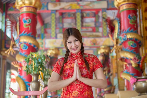 Porträt Der Schönen Asiatischen Frau Cheongsam Kleid Thailändische Menschen Glückliches — Stockfoto