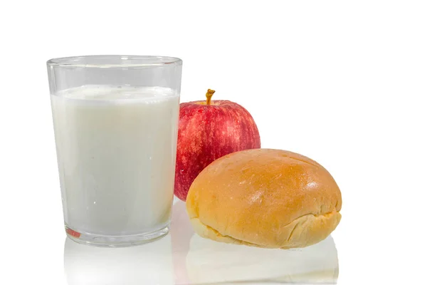 Mléko Jablko Chléb Bílém Pozadí — Stock fotografie