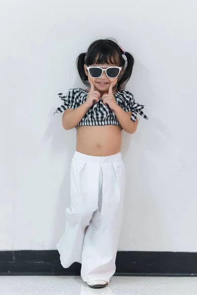 Portrait Fille Asiatique Pose Pour Prendre Une Photo Thaïlande Personnes — Photo