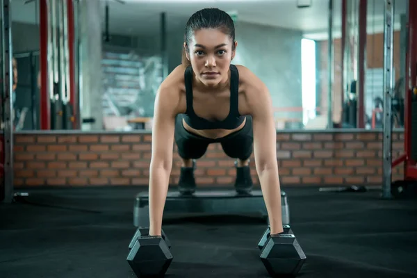 Beautiful Asian Woman Training Fitness Gym Thailand — Stock Photo, Image