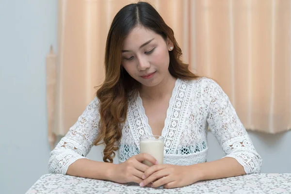 Pregnant Woman Milk Her Hand Drinking Milk Good Health Pregnancy — Stock Photo, Image