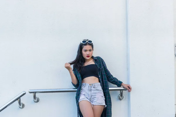 Retrato Bela Mulher Asiática Hipsters Menina Para Tirar Uma Foto — Fotografia de Stock