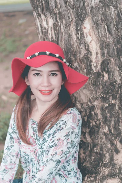 Retrato Jovem Mulher Asiática — Fotografia de Stock