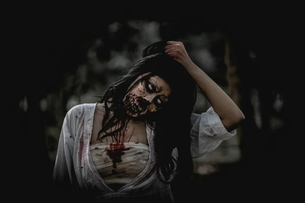 Retrato Mujer Asiática Conforman Cara Fantasma Con Sangre Escena Horror — Foto de Stock