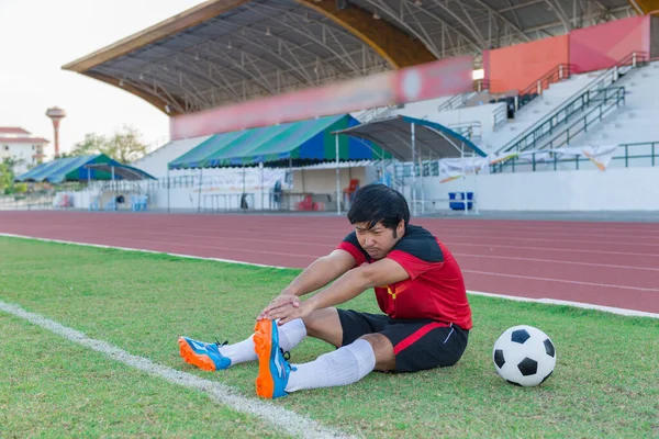 Portret Azjatyckiego Piłkarza Rozgrzewka Przed Wielkim Meczem Terenie Tajlandia Ludzie — Zdjęcie stockowe