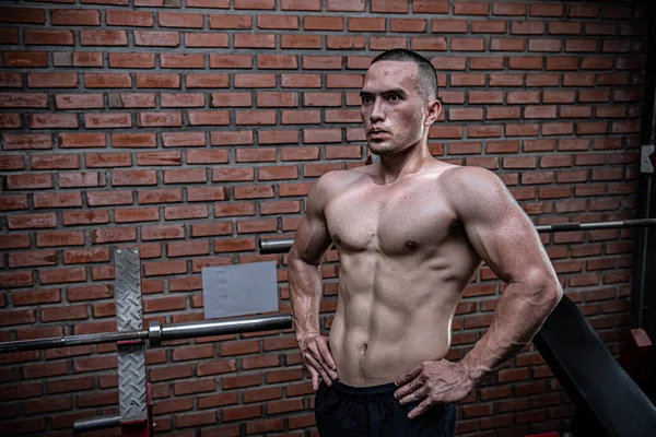 Retrato Hombre Asiático Gran Músculo Gimnasio Tailandia Personas Entrenamiento Para —  Fotos de Stock