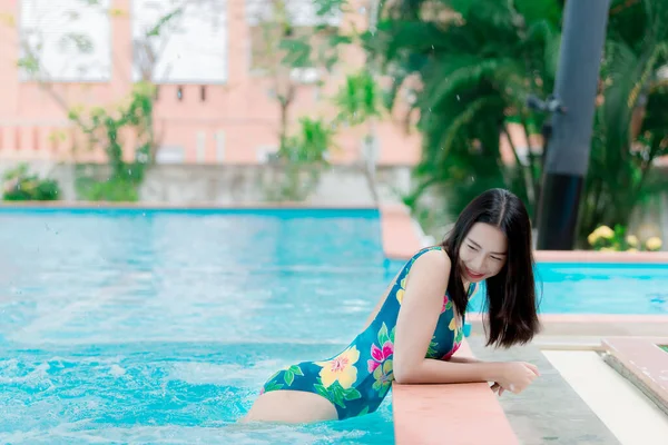 Portrait Asian Sexy Woman Swimming Pool Thailand Has Slim Body — Stock Photo, Image