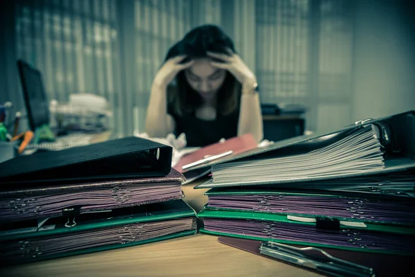 Aziatisch Kantoor Vrouw Stress Van Het Werk Overbelasting Werk Opgegeven — Stockfoto