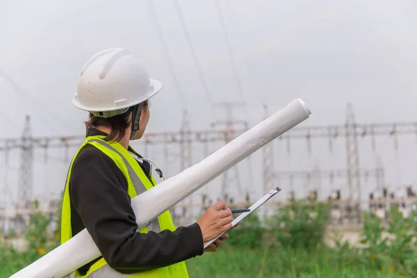 Asiatischer Ingenieur Der Kraftwerk Arbeitet Thailänder — Stockfoto