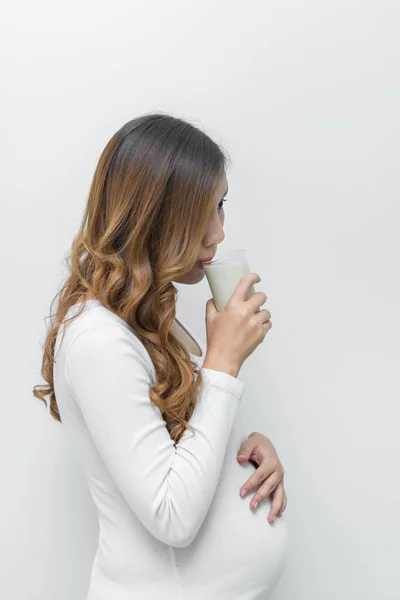 Zwangere Vrouw Met Melk Haar Hand Melk Drinken Goede Gezondheid — Stockfoto