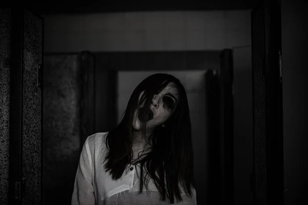 Portret Van Aziatische Vrouw Make Spook Gezicht Horror Scene Enge — Stockfoto