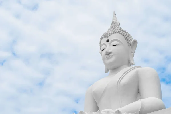 Vacker Utsikt Över Majestätisk Buddha Skulptur — Stockfoto