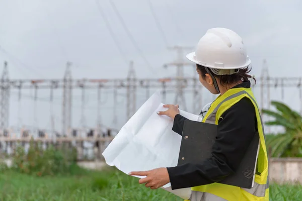 Asiatischer Ingenieur Der Kraftwerk Arbeitet Thailänder — Stockfoto