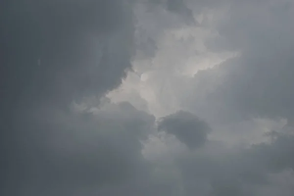 Temná Obloha Déšť Bouři Rozmazanou — Stock fotografie