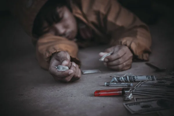 Asiático Cara Enganchado Fraco Por Causa Overdose World Droga Conceito — Fotografia de Stock