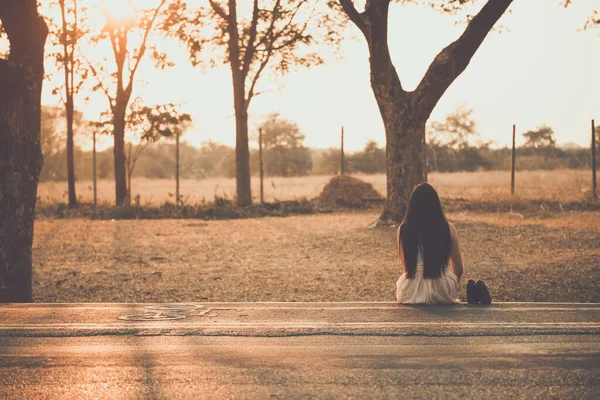 Hermosa Mujer Tailandesa Muy Triste Amor Correspondido Repensar Pensar Estilo —  Fotos de Stock