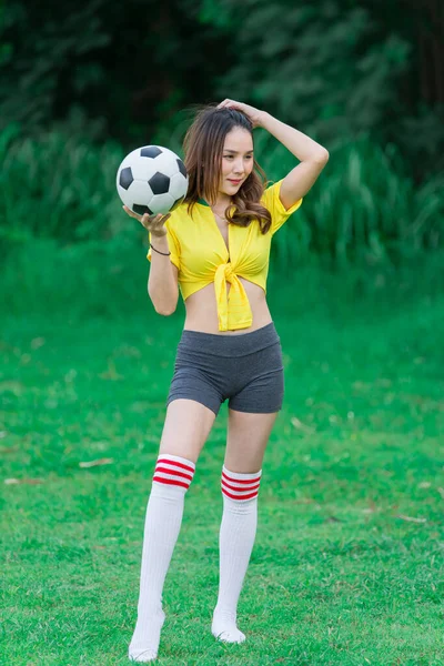 Retrato Mujer Asiática Sexy Usar Vestido Jugador Fútbol Concepto Bola — Foto de Stock