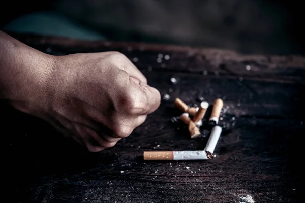 Mundo Sem Tabaco Dia Close Mão Apague Cigarro Não Fumar — Fotografia de Stock