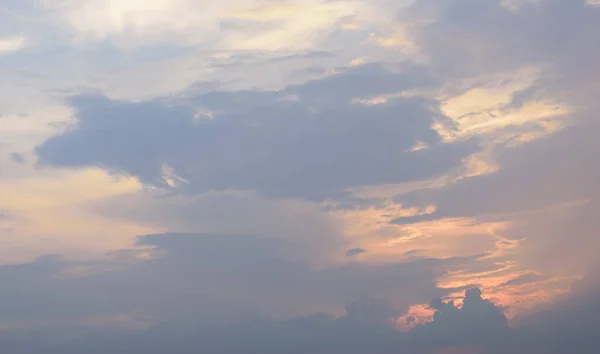 Nuvens Fundo Céu Azul — Fotografia de Stock