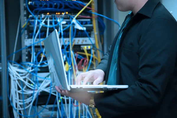 Engineer Toolboxs Come Server Room Work Check Problem Network Repair — ストック写真