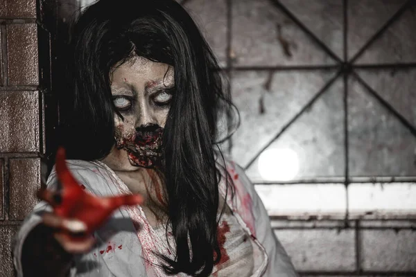 Portrait Asian Woman Make Ghost Face Blood Horror Scene Scary — Stock Photo, Image