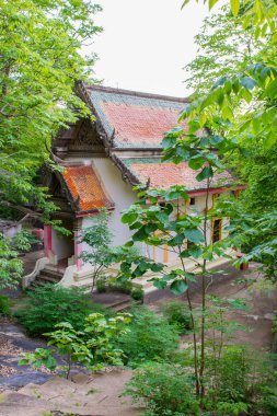 Eski Budist tapınağının dışı, seyahat konsepti. 