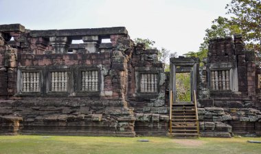 Eski Budist tapınağının dışı, seyahat konsepti. 